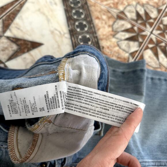 Hollister Light Wash Jeans W 31x L30 - Picture 7 of 7